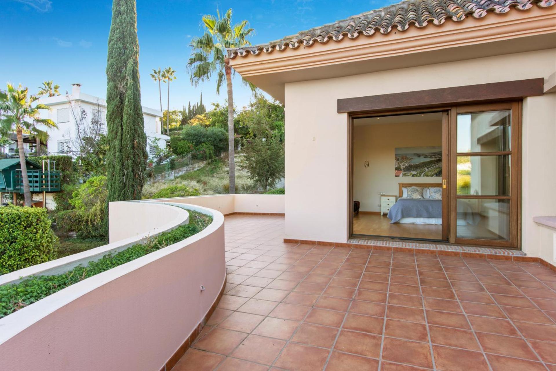 Luxury Robledal By Mabiente - Views Of The Sea And The Golf Course Villaer