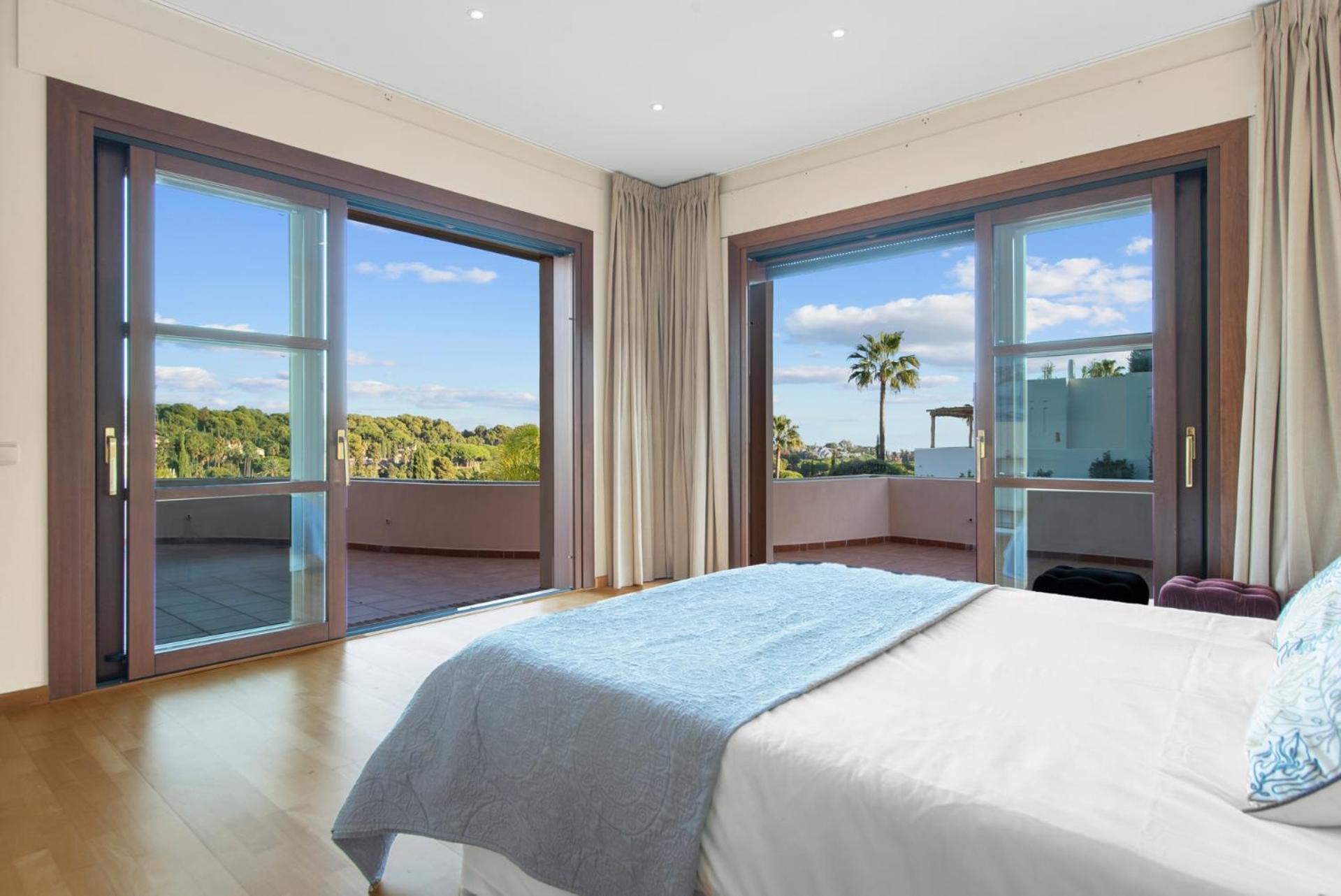 Luxury Robledal By Mabiente - Views Of The Sea And The Golf Course Villaer *