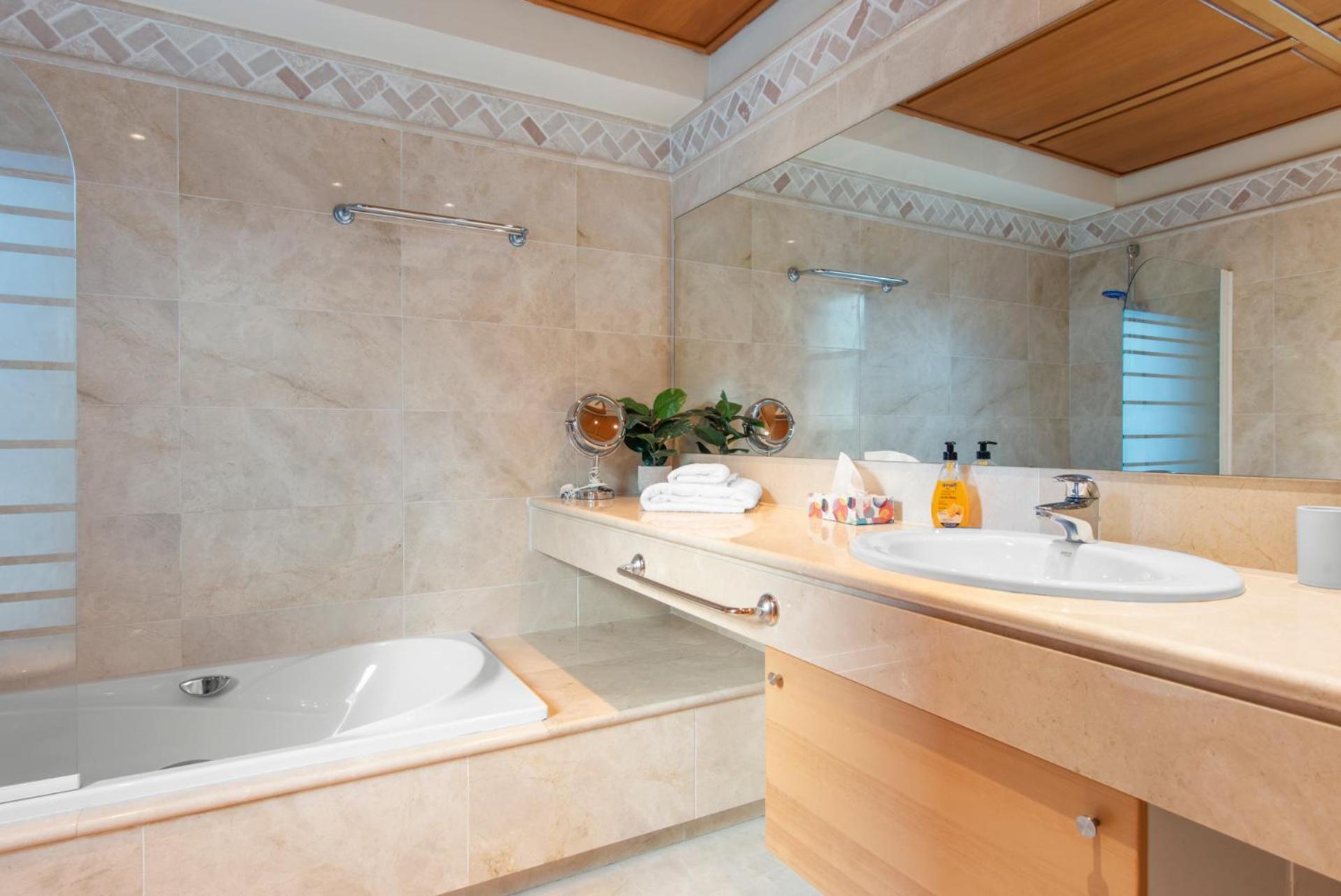 Luxury Robledal By Mabiente - Views Of The Sea And The Golf Course Villa *